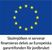 Bild på EU-logga med text om att skolmjölken vi serverar finansieras delvis av Europeiska garantifonden för jordbruket